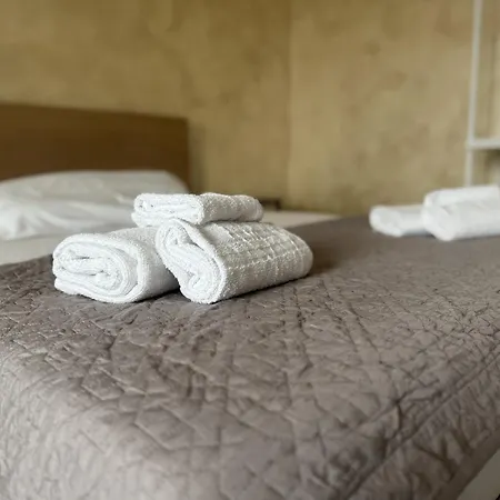 Station Affittacamere 4*