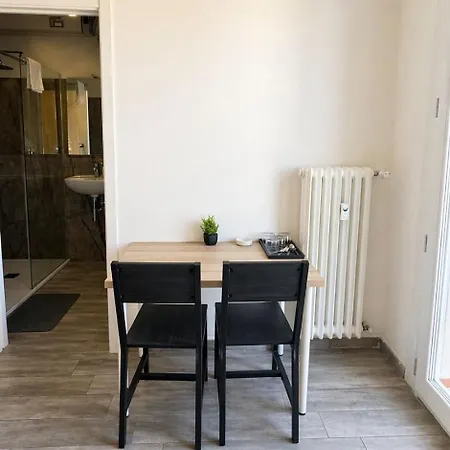 Station - H24 Pensionat Modena